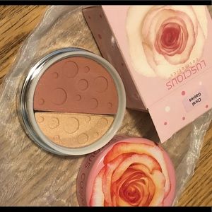 Luscious Cosmetics Blush & Highlighter Duo